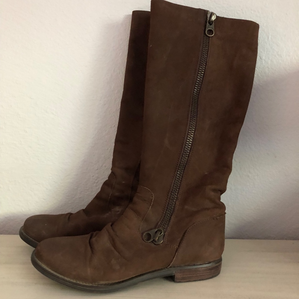 Steve Madden Linderr Brown Boots